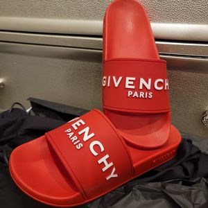 Givenchy pool slides